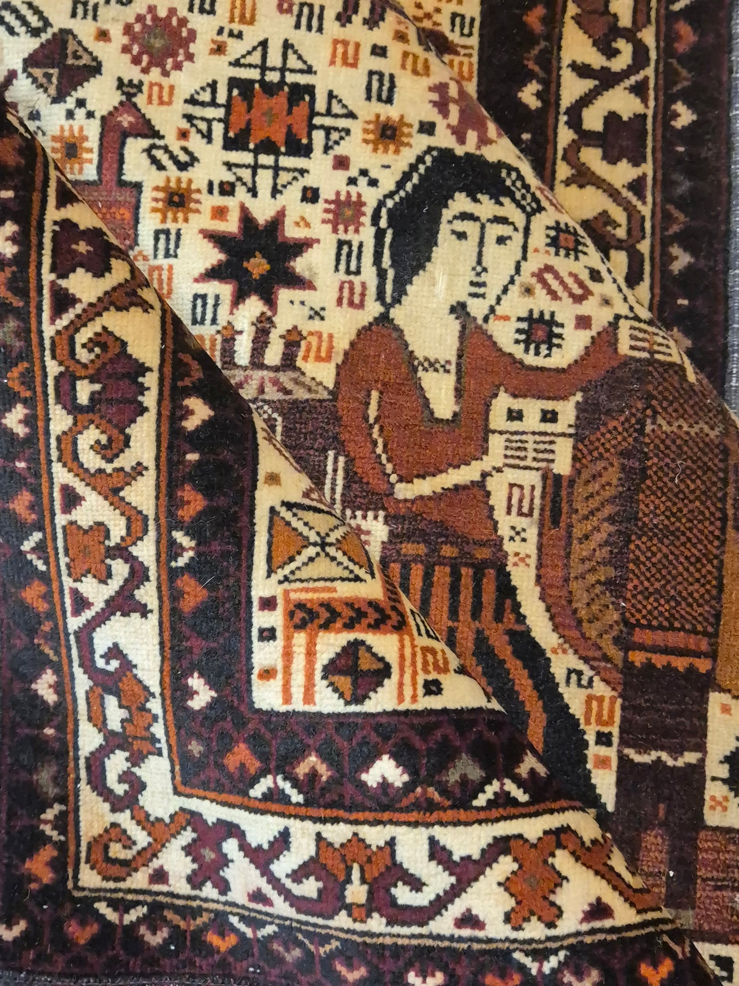 Torbat Belutsch Teppich Wolle figürliche Darstellung handgeknüpft