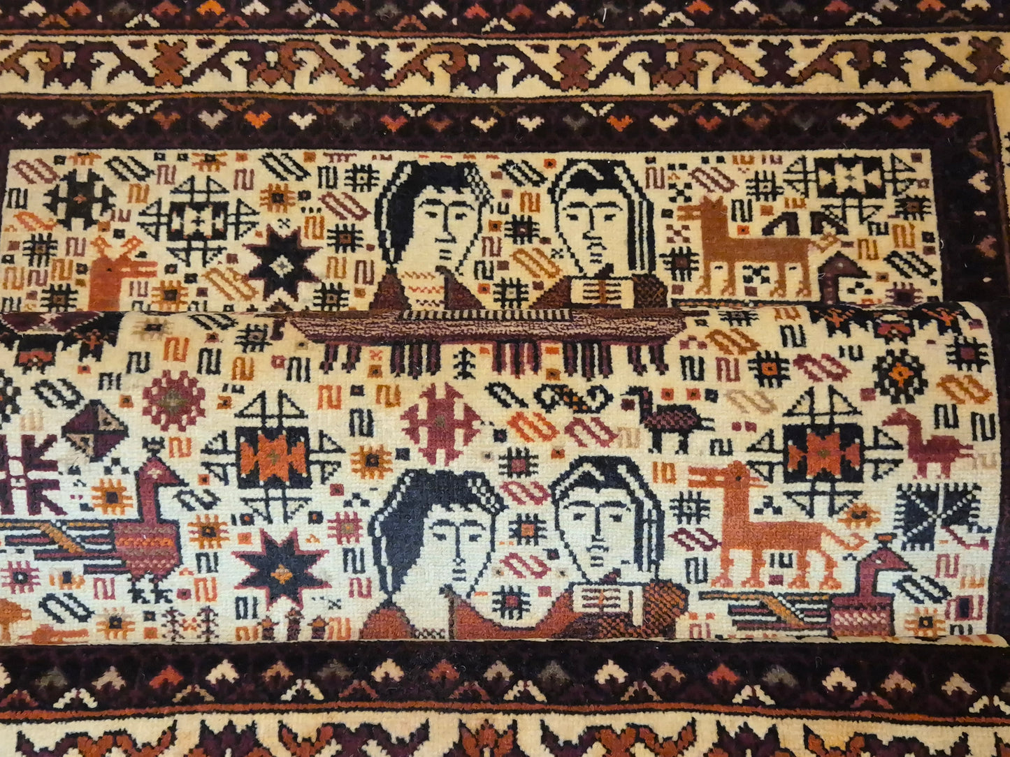 Torbat Belutsch Teppich Wolle figürliche Darstellung handgeknüpft