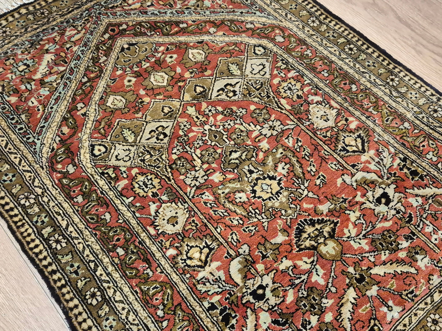 Ghom Seidenteppich feine Knüpfung Gebetsteppich