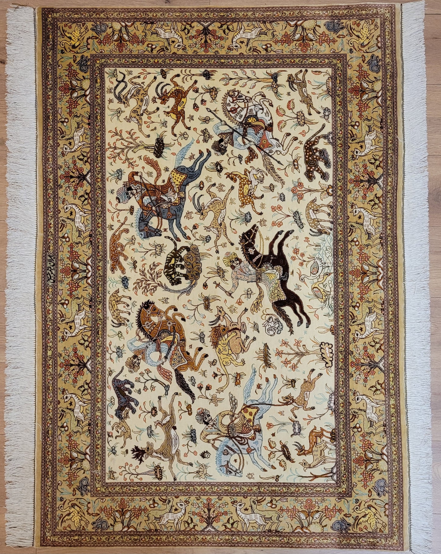 Ghom Seide auf Seide Teppich Jagdmotiv feine Knüpfung signiert