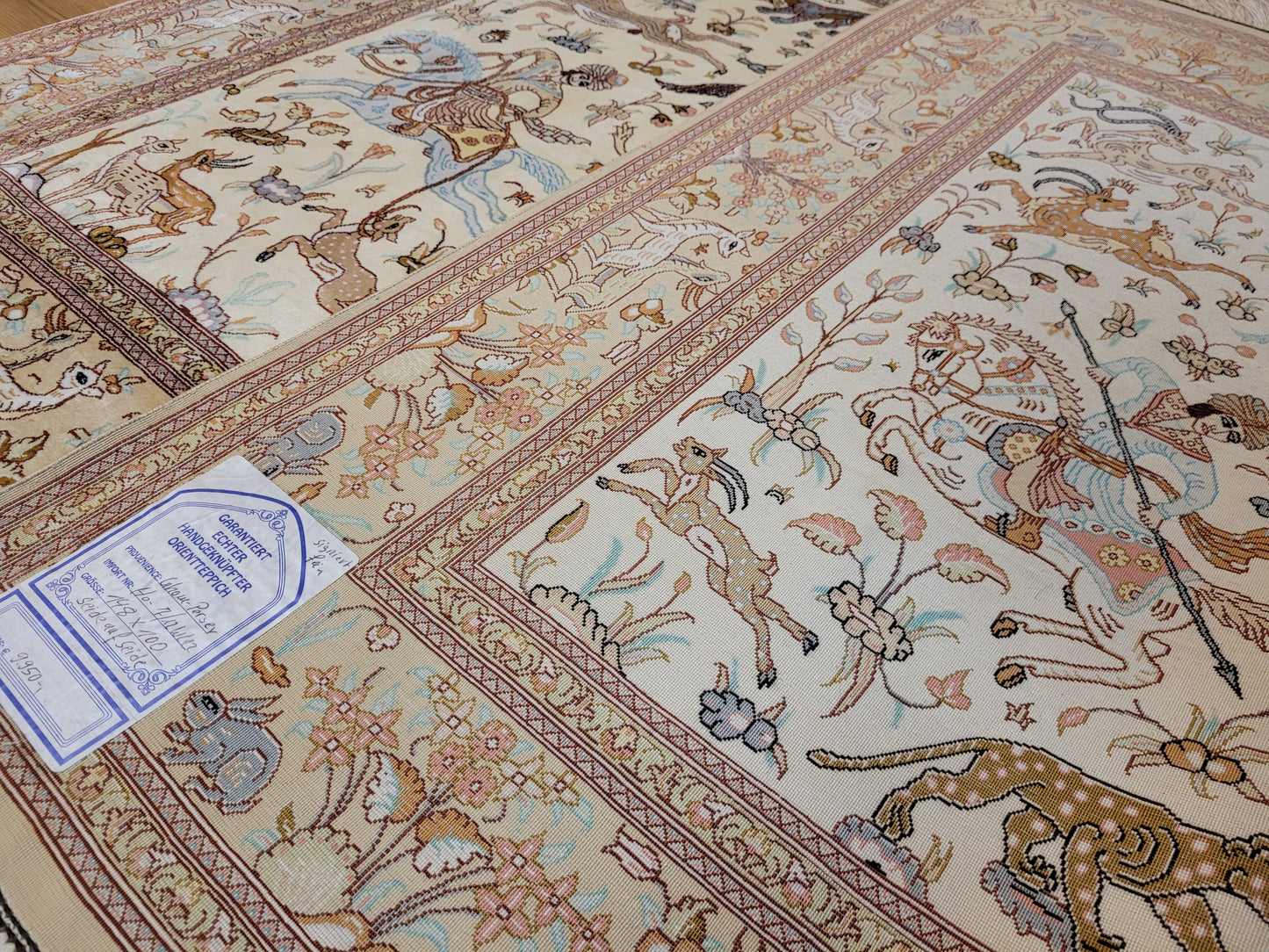 Ghom Seide auf Seide Teppich Jagdmotiv feine Knüpfung signiert