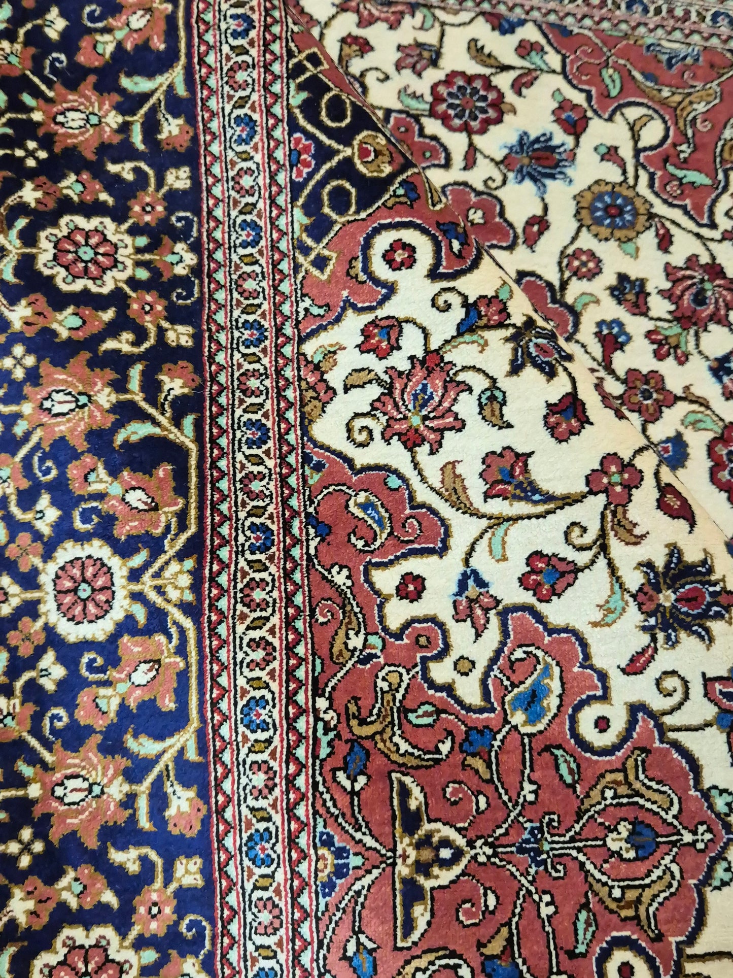 Ghom Teppich Seide auf Seide signiert feine Knüpfung