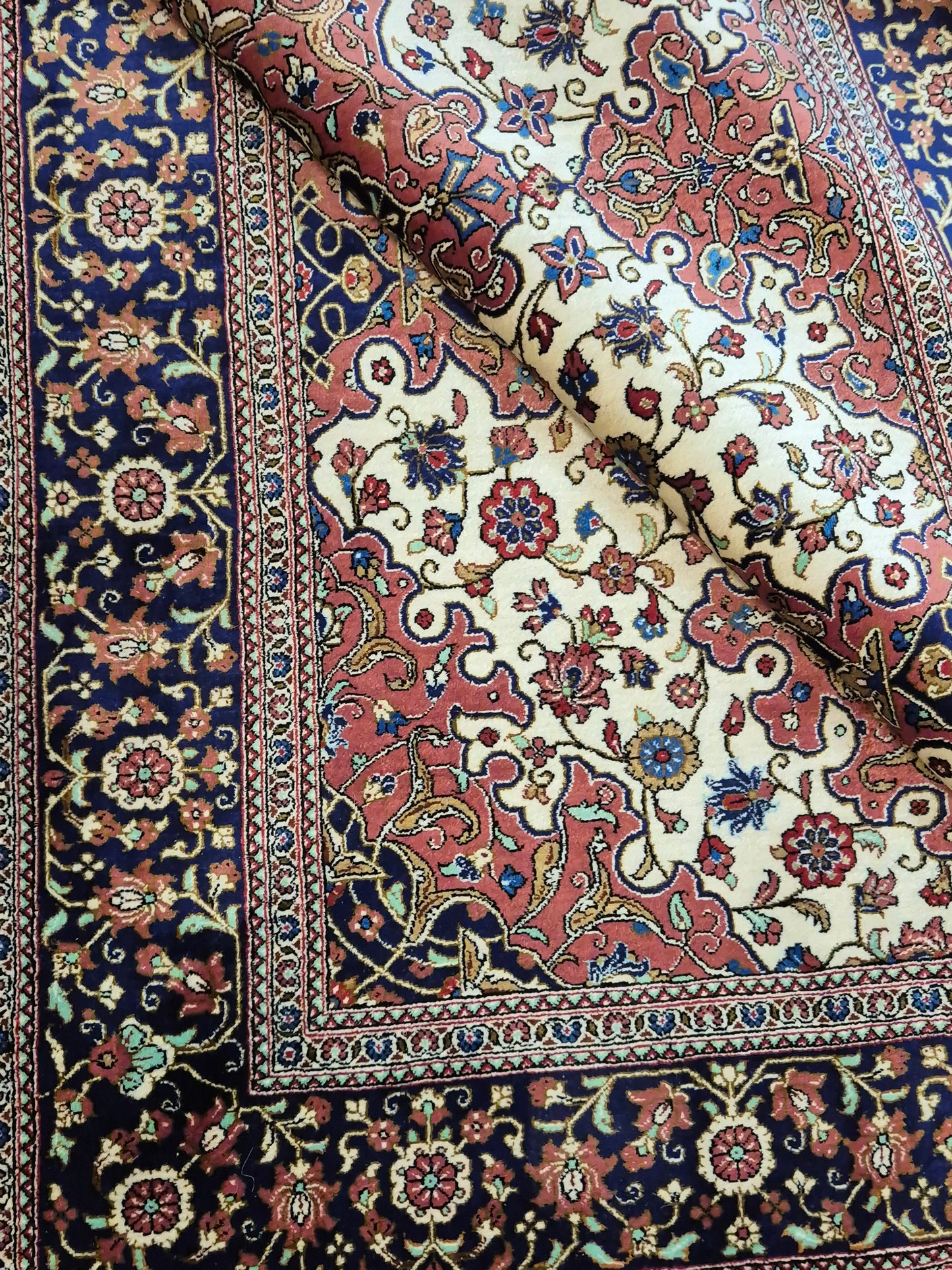 Ghom Teppich Seide auf Seide signiert feine Knüpfung