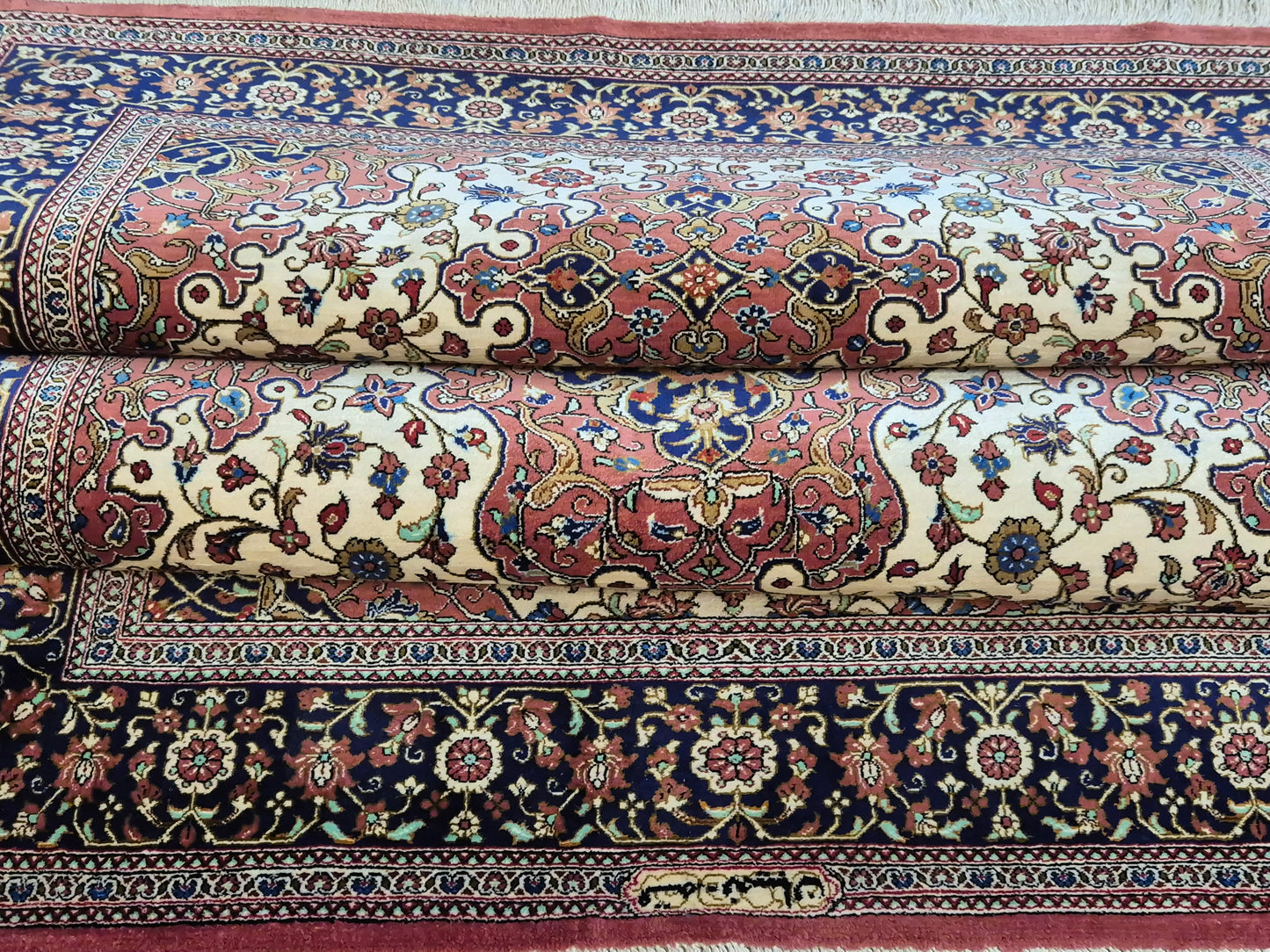 Ghom Teppich Seide auf Seide signiert feine Knüpfung