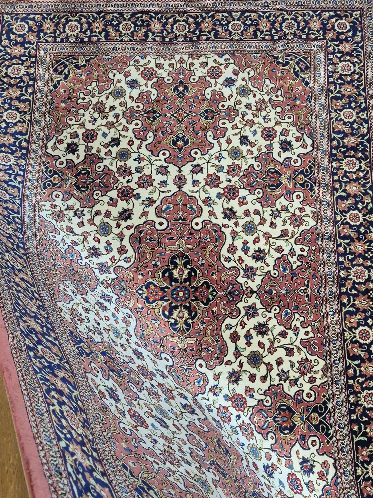 Ghom Teppich Seide auf Seide signiert feine Knüpfung