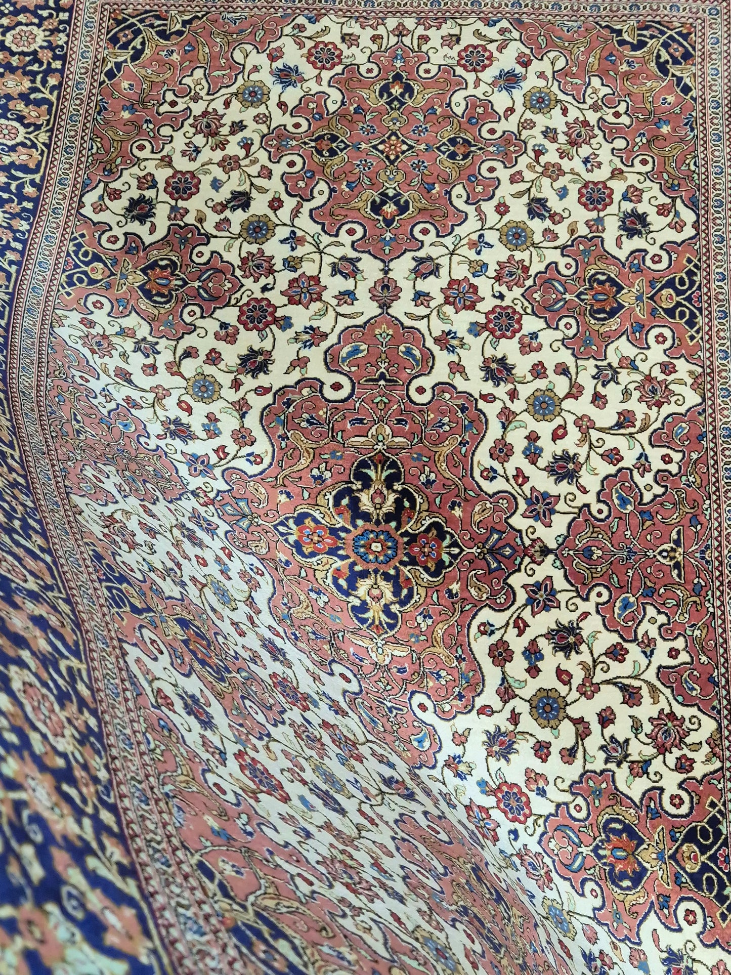 Ghom Teppich Seide auf Seide signiert feine Knüpfung