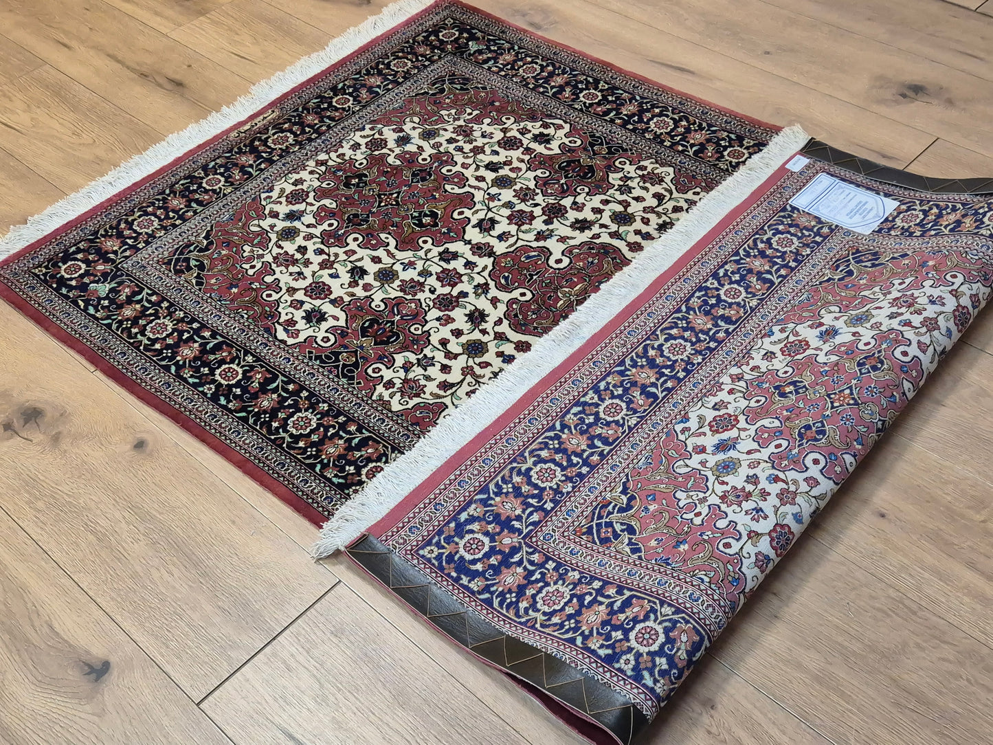 Ghom Teppich Seide auf Seide signiert feine Knüpfung