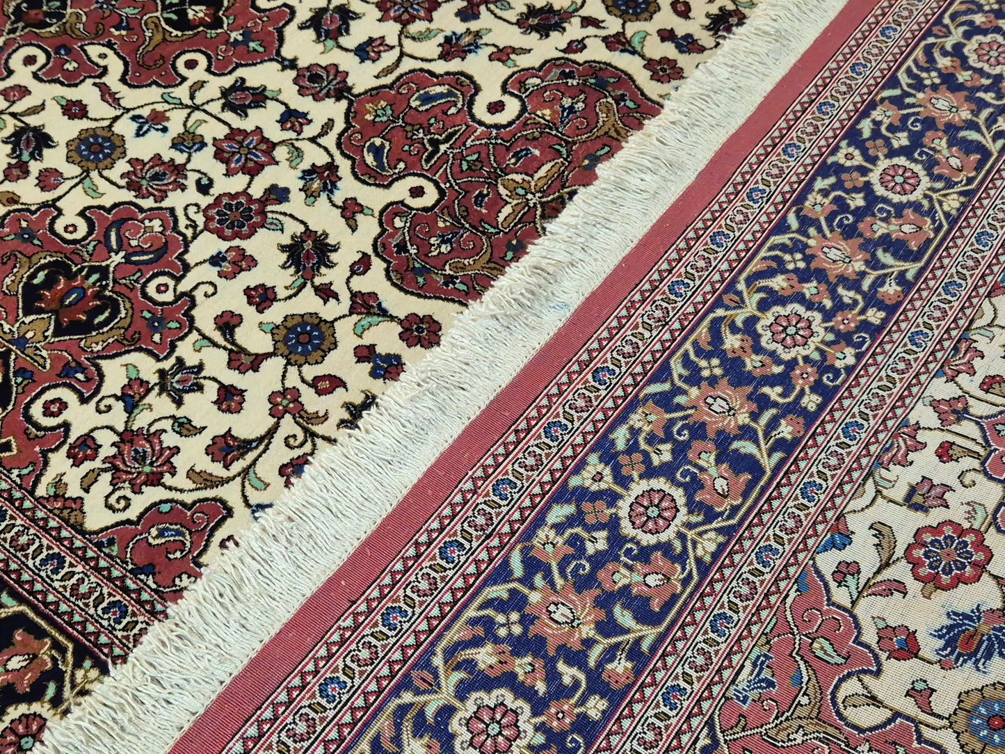 Ghom Teppich Seide auf Seide signiert feine Knüpfung