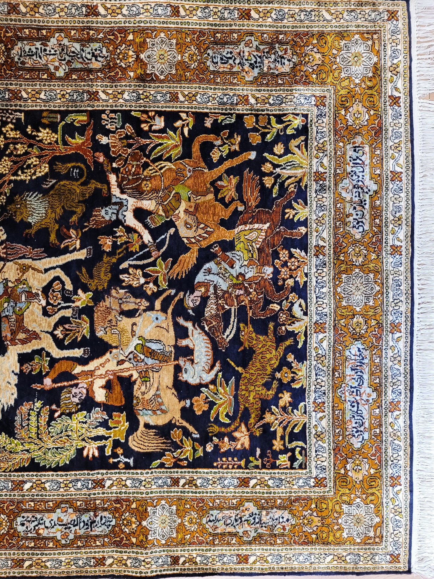 Kaschmir Naturseide Teppich Jagdmotiv feine Knüpfung