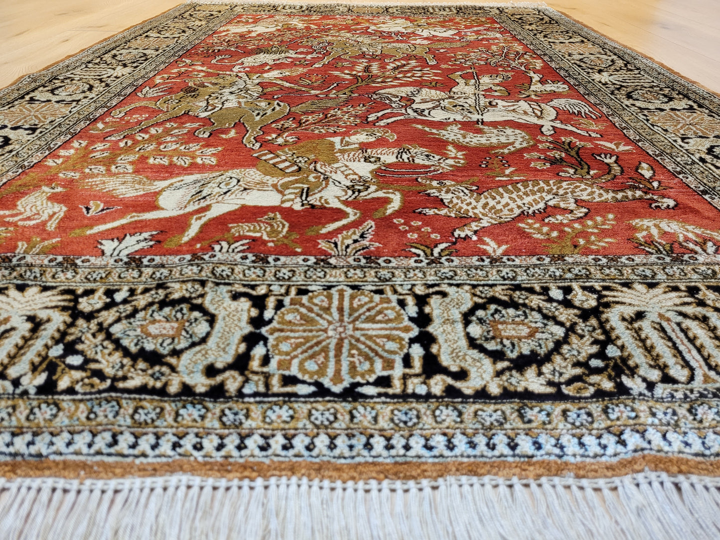 Ghom Seide auf Seide Teppich Jagdmotiv feine Knüpfung