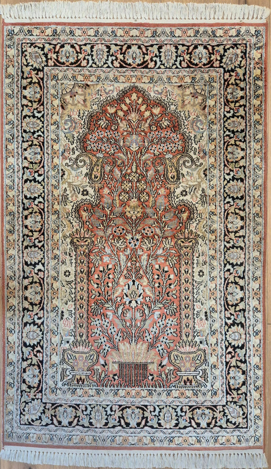 Kashmir Teppich Reine Seide Lebensbaum Motiv feine Knüpfung