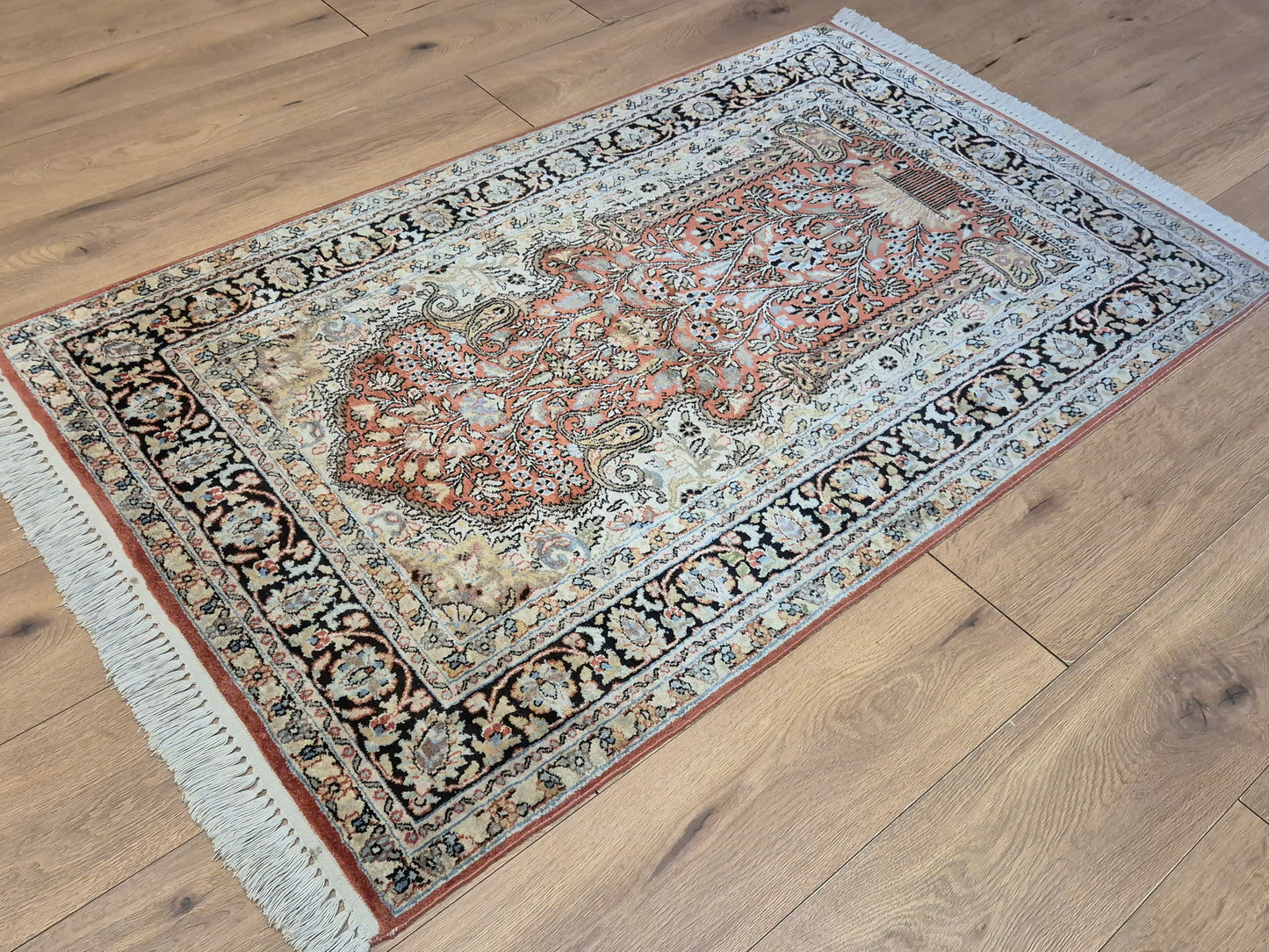 Kashmir Teppich Reine Seide Lebensbaum Motiv feine Knüpfung