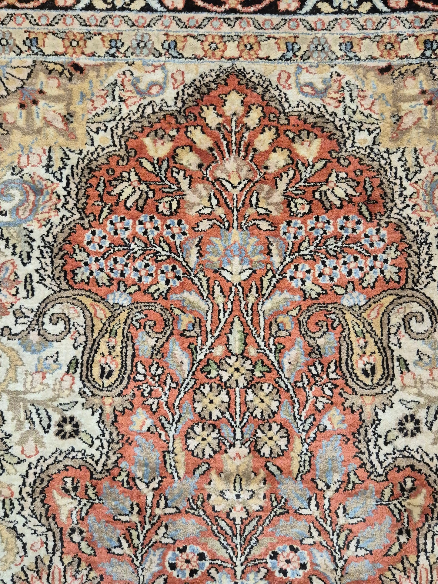 Kashmir Teppich Reine Seide Lebensbaum Motiv feine Knüpfung