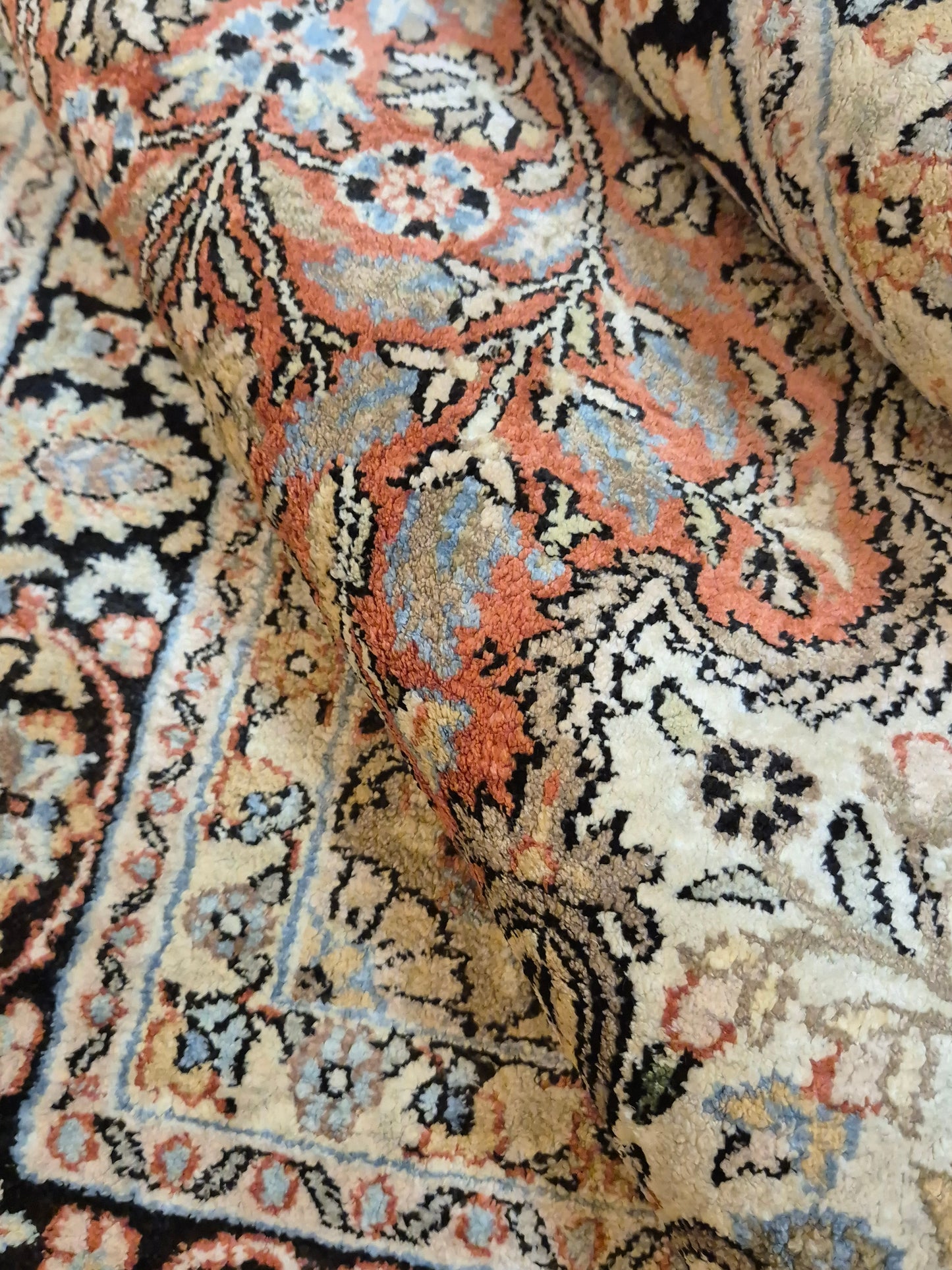 Kashmir Teppich Reine Seide Lebensbaum Motiv feine Knüpfung