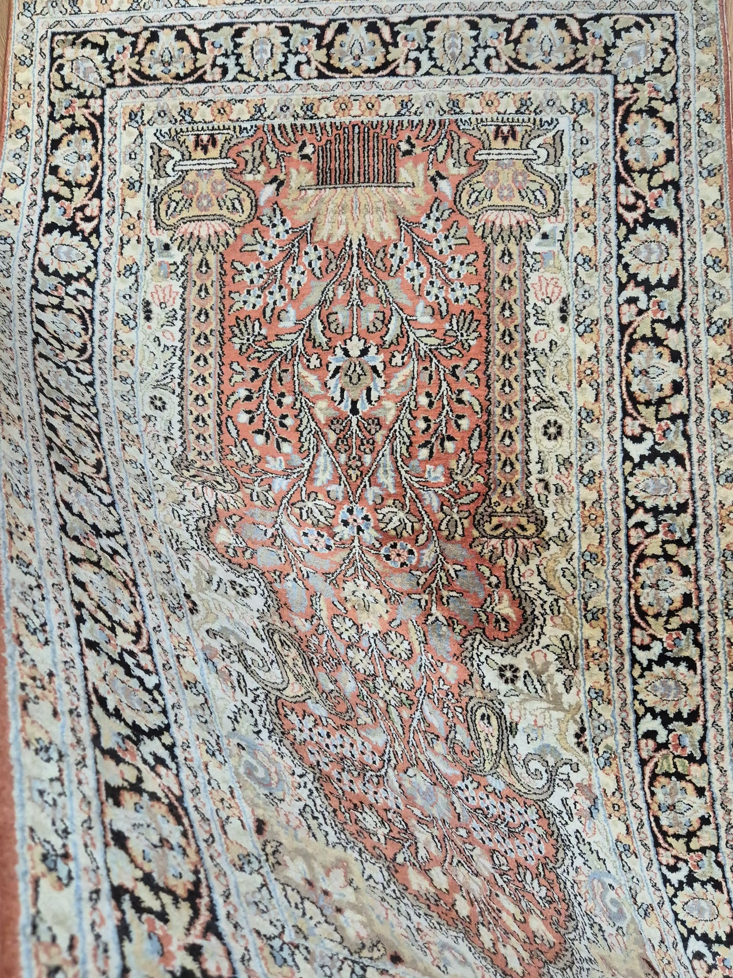 Kashmir Teppich Reine Seide Lebensbaum Motiv feine Knüpfung