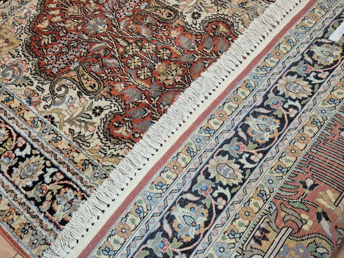 Kashmir Teppich Reine Seide Lebensbaum Motiv feine Knüpfung