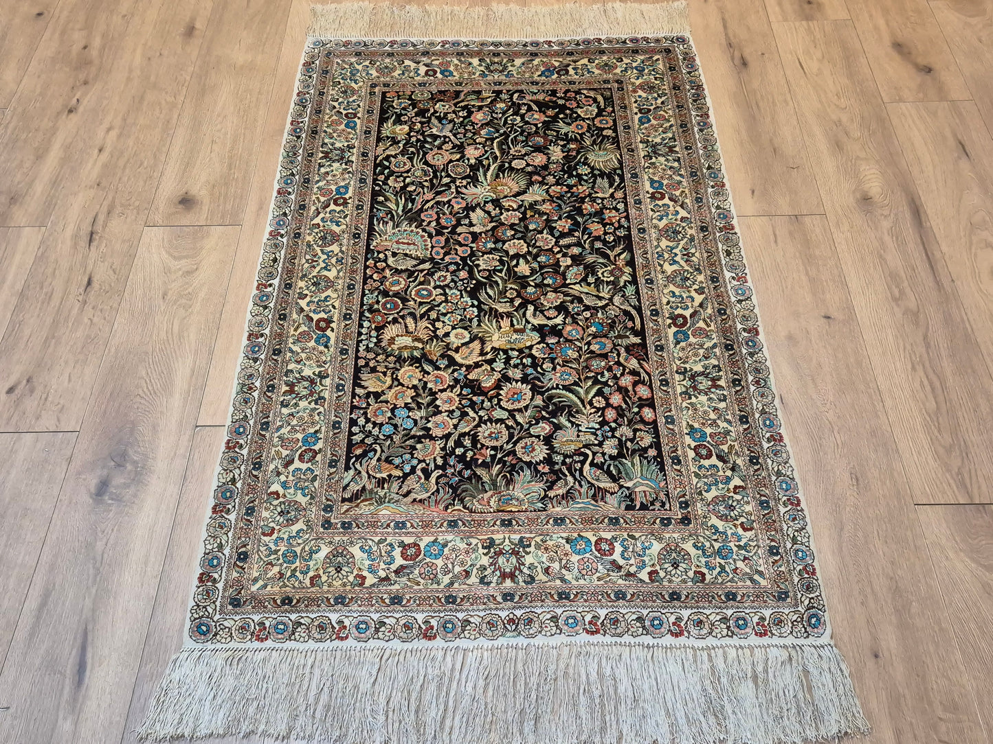 Hereke Seide Teppich China Naturseide florales Muster sehr fein