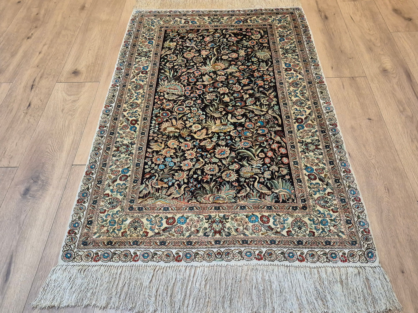 Hereke Seide Teppich China Naturseide florales Muster sehr fein