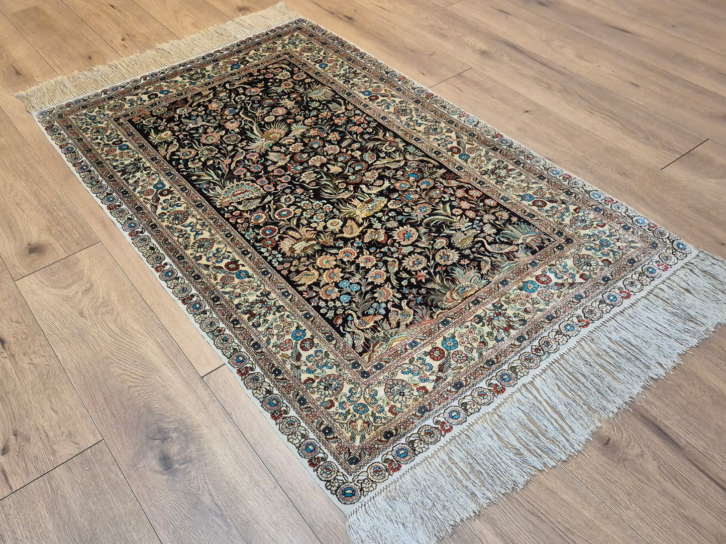 Hereke Seide Teppich China Naturseide florales Muster sehr fein