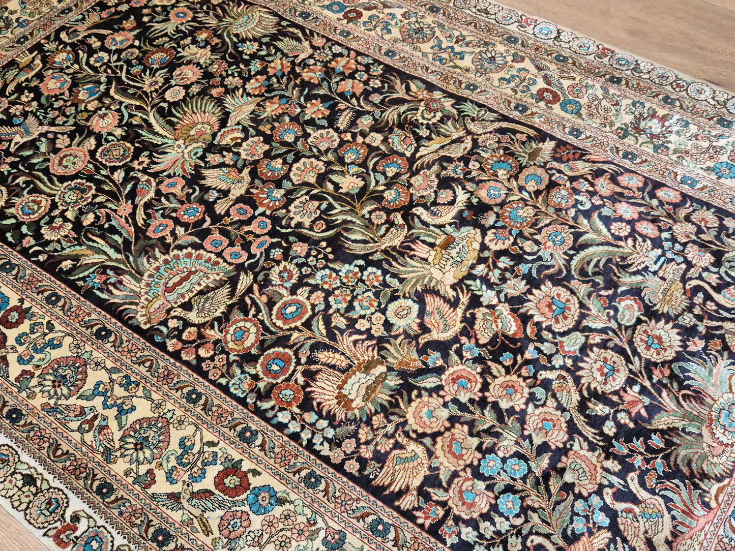 Hereke Seide Teppich China Naturseide florales Muster sehr fein