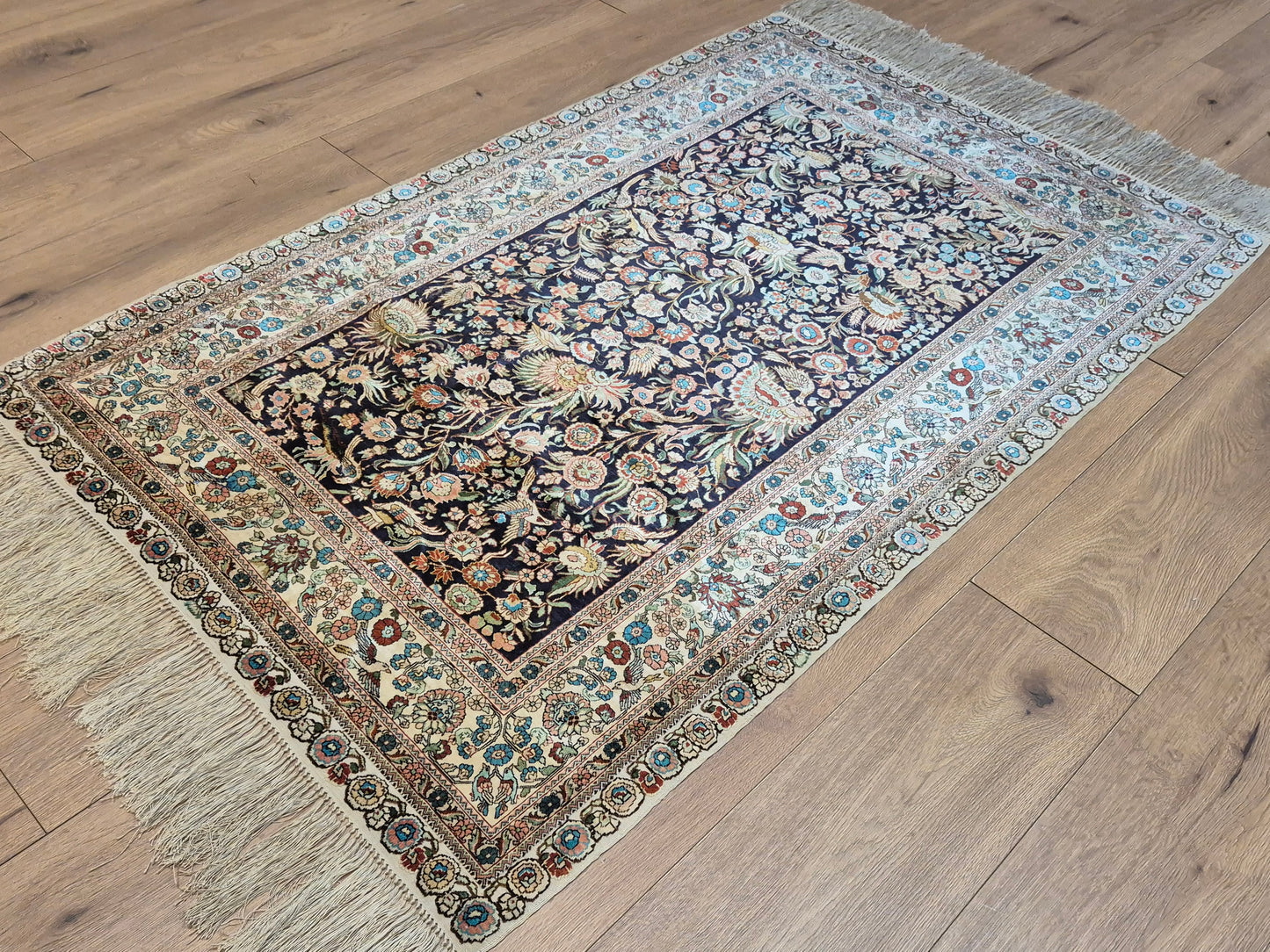 Hereke Seide Teppich China Naturseide florales Muster sehr fein