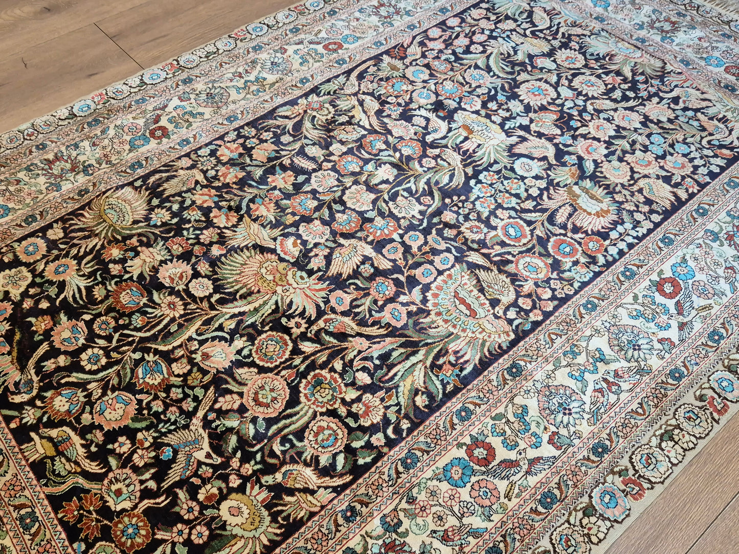 Hereke Seide Teppich China Naturseide florales Muster sehr fein