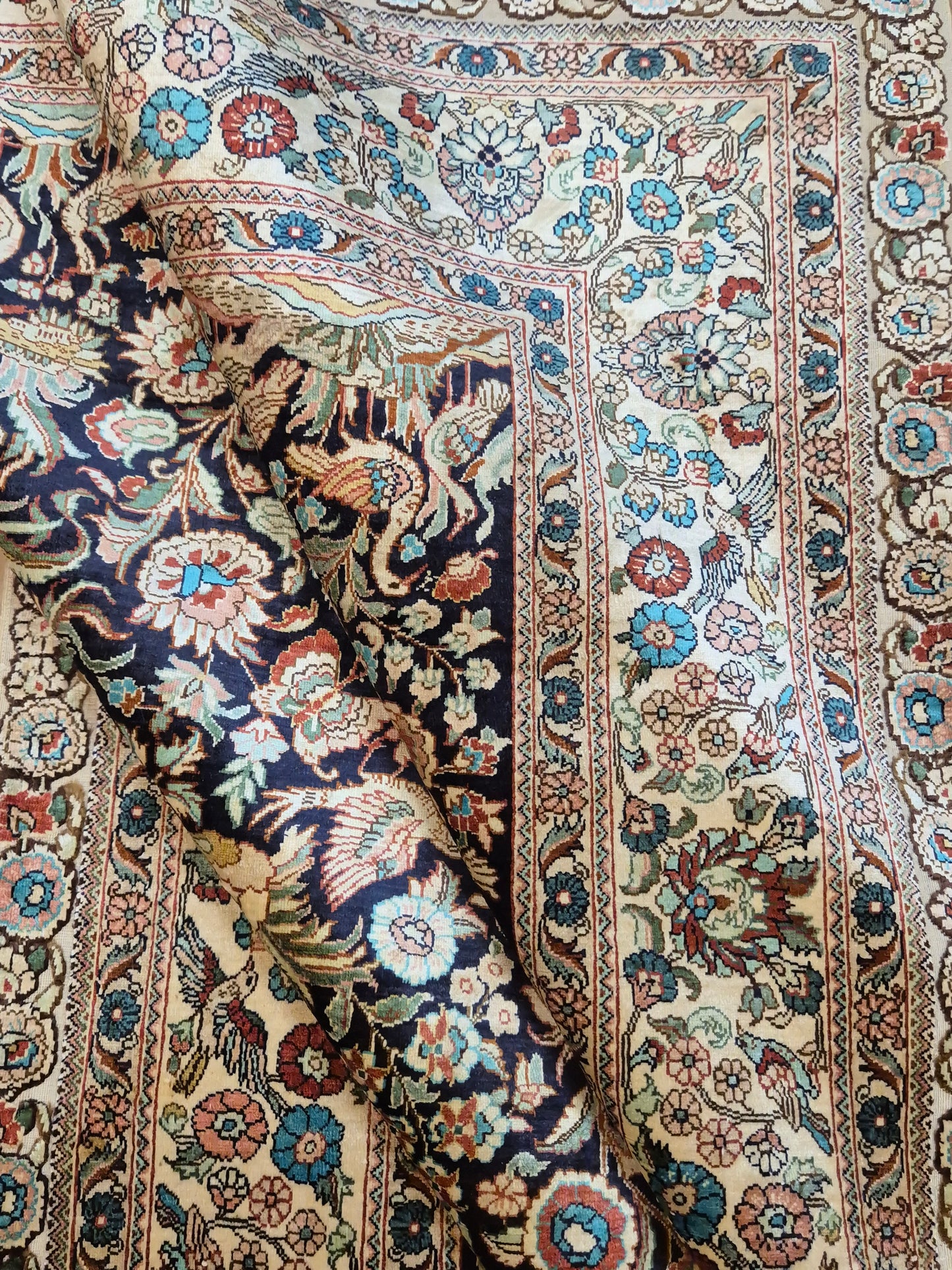 Hereke Seide Teppich China Naturseide florales Muster sehr fein