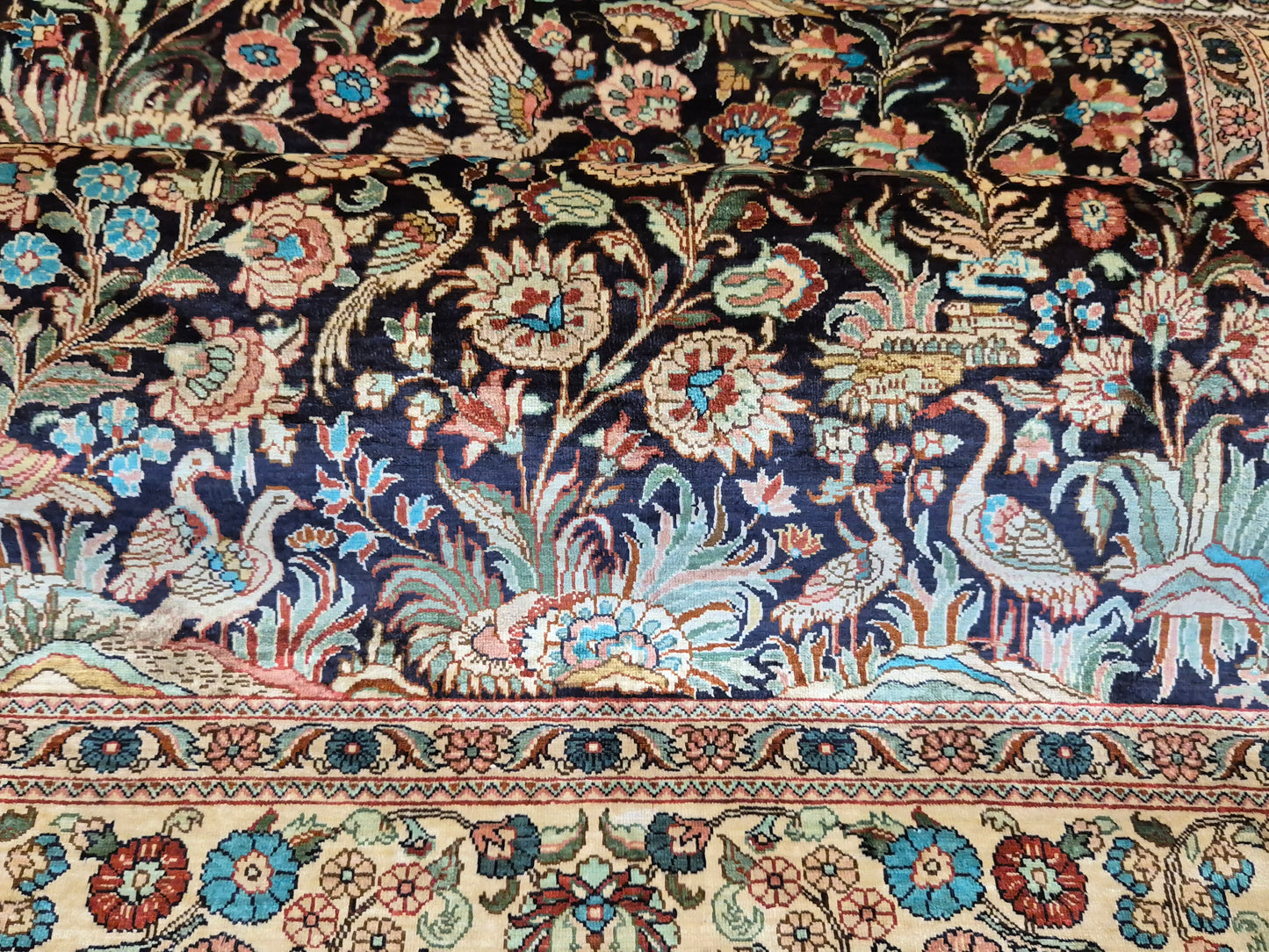 Hereke Seide Teppich China Naturseide florales Muster sehr fein