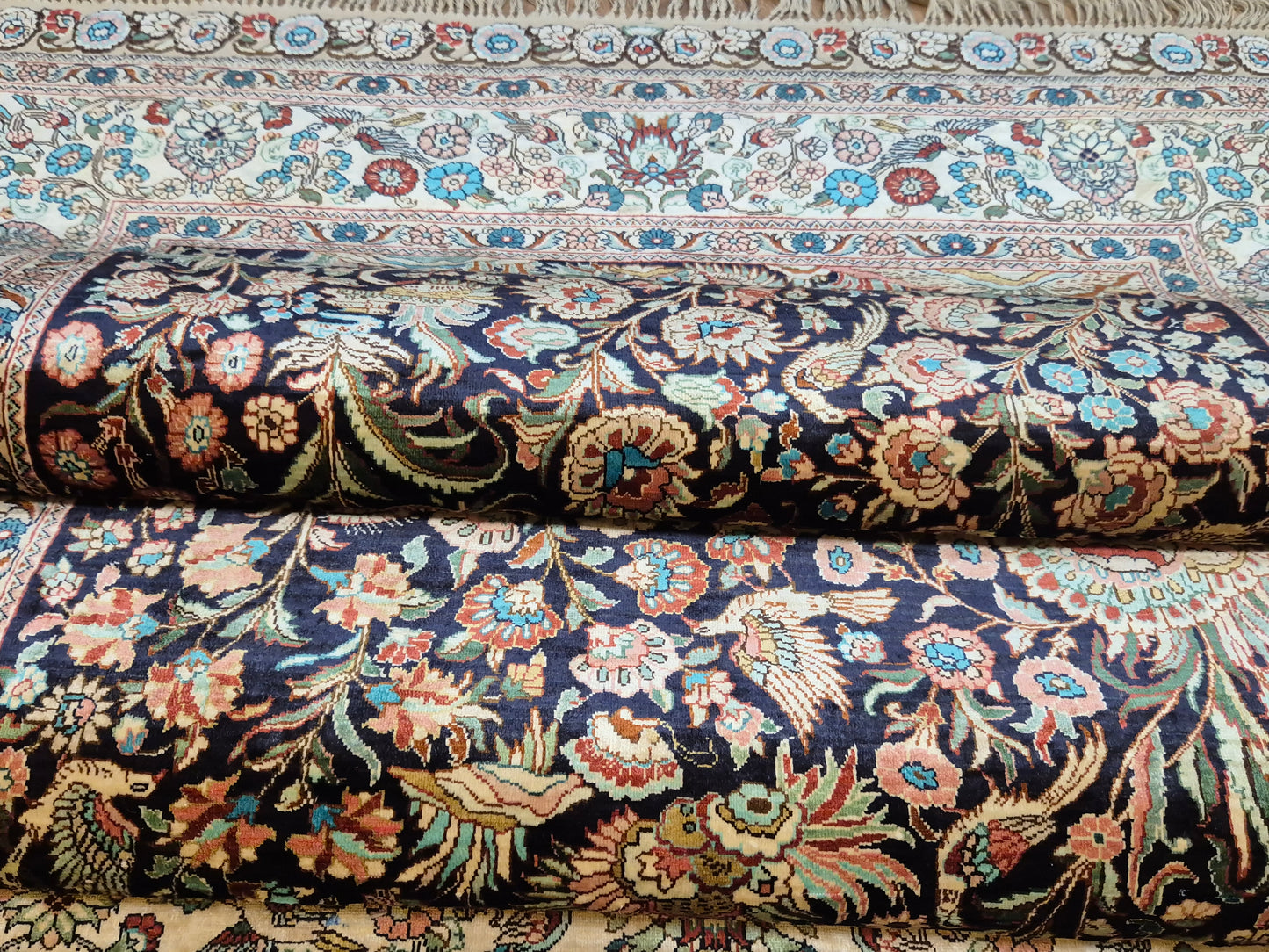 Hereke Seide Teppich China Naturseide florales Muster sehr fein