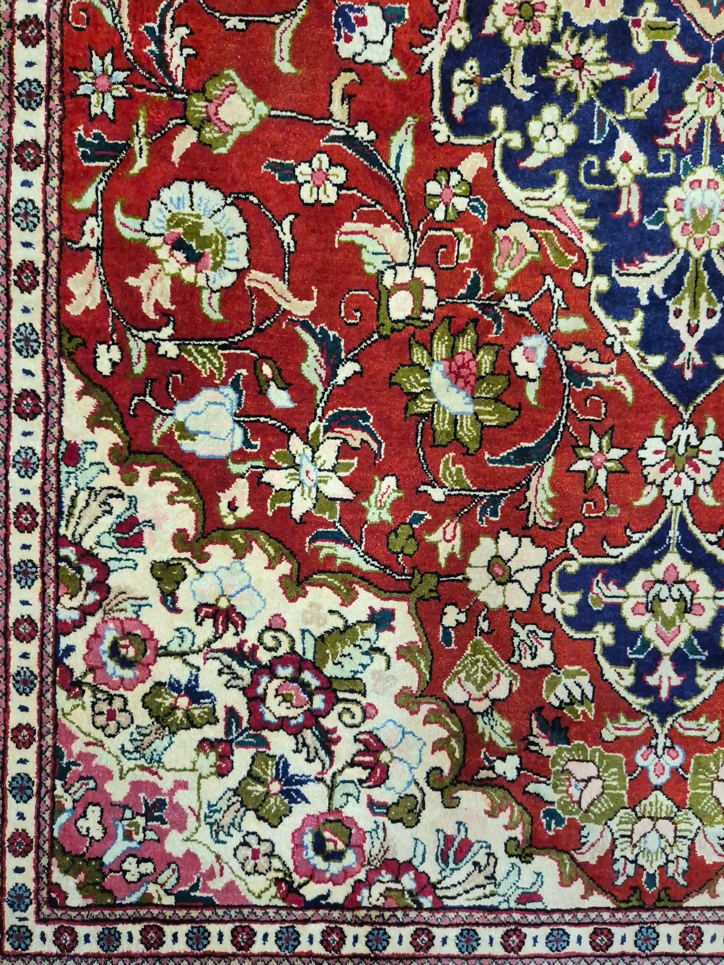 Ghom Seide Teppich Seide auf Seide Medaillon florales Muster