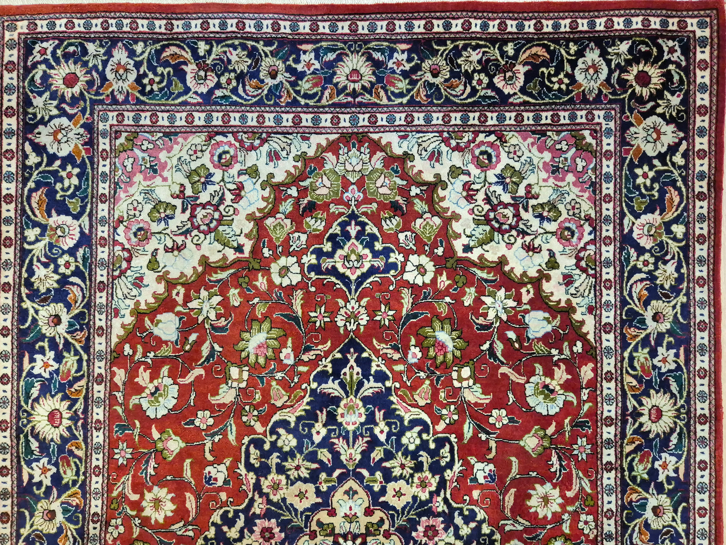 Ghom Seide Teppich Seide auf Seide Medaillon florales Muster