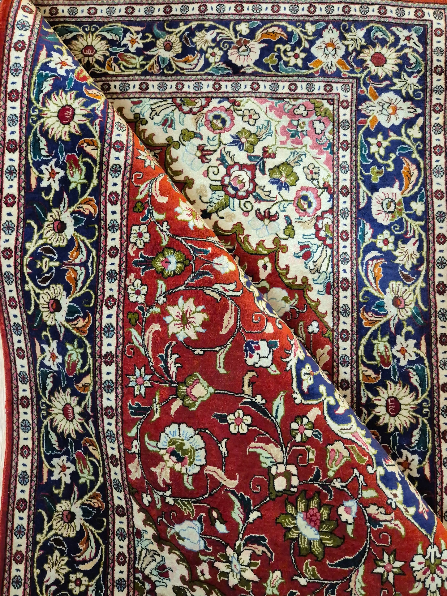 Ghom Seide Teppich Seide auf Seide Medaillon florales Muster