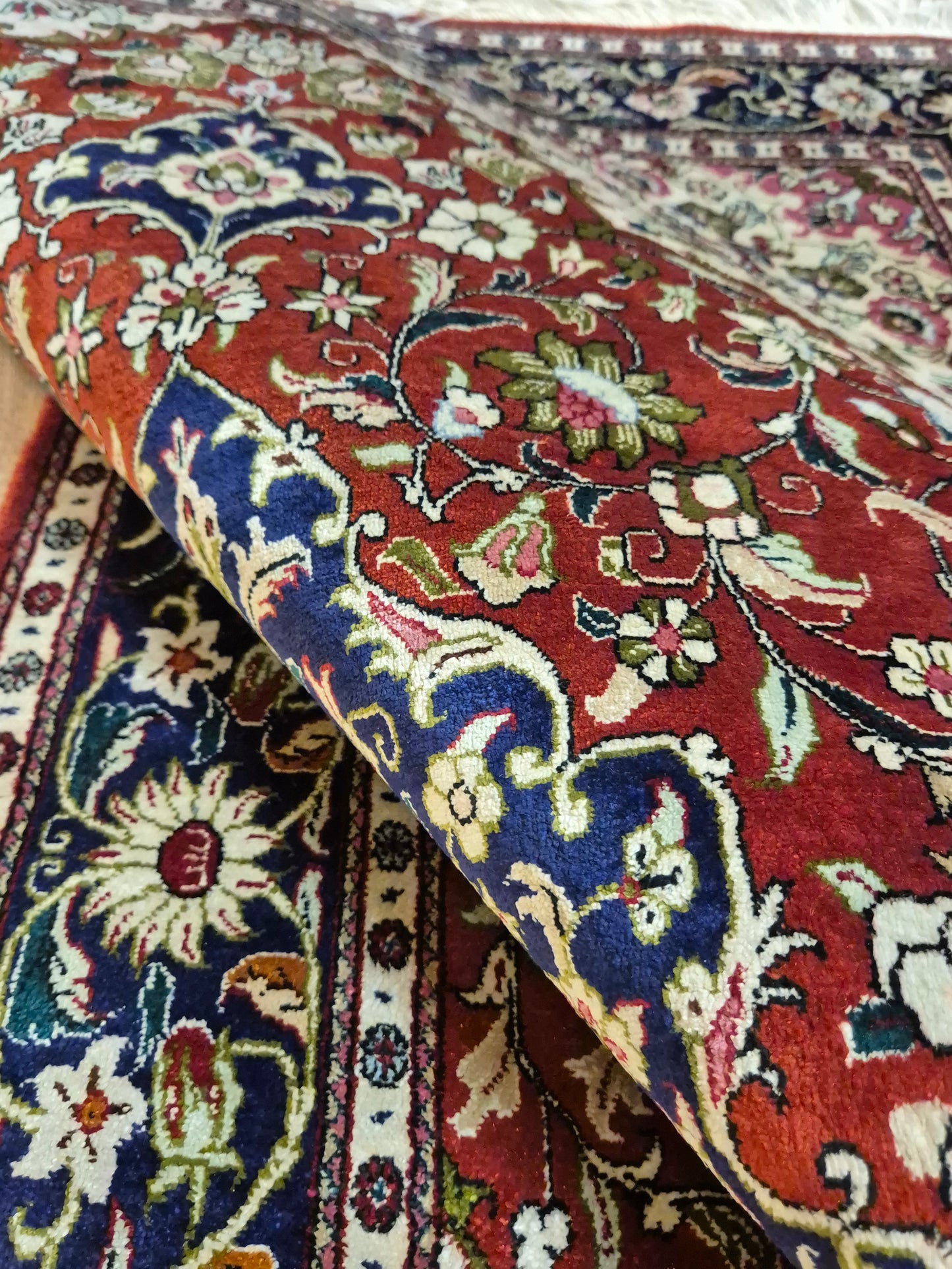 Ghom Seide Teppich Seide auf Seide Medaillon florales Muster