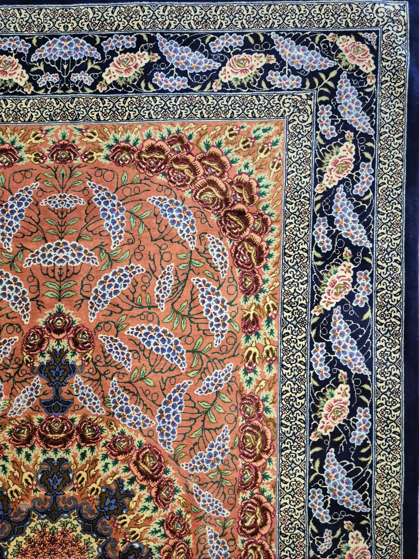 Ghom Seide Teppich Seide auf Seide signiert florales Medaillon