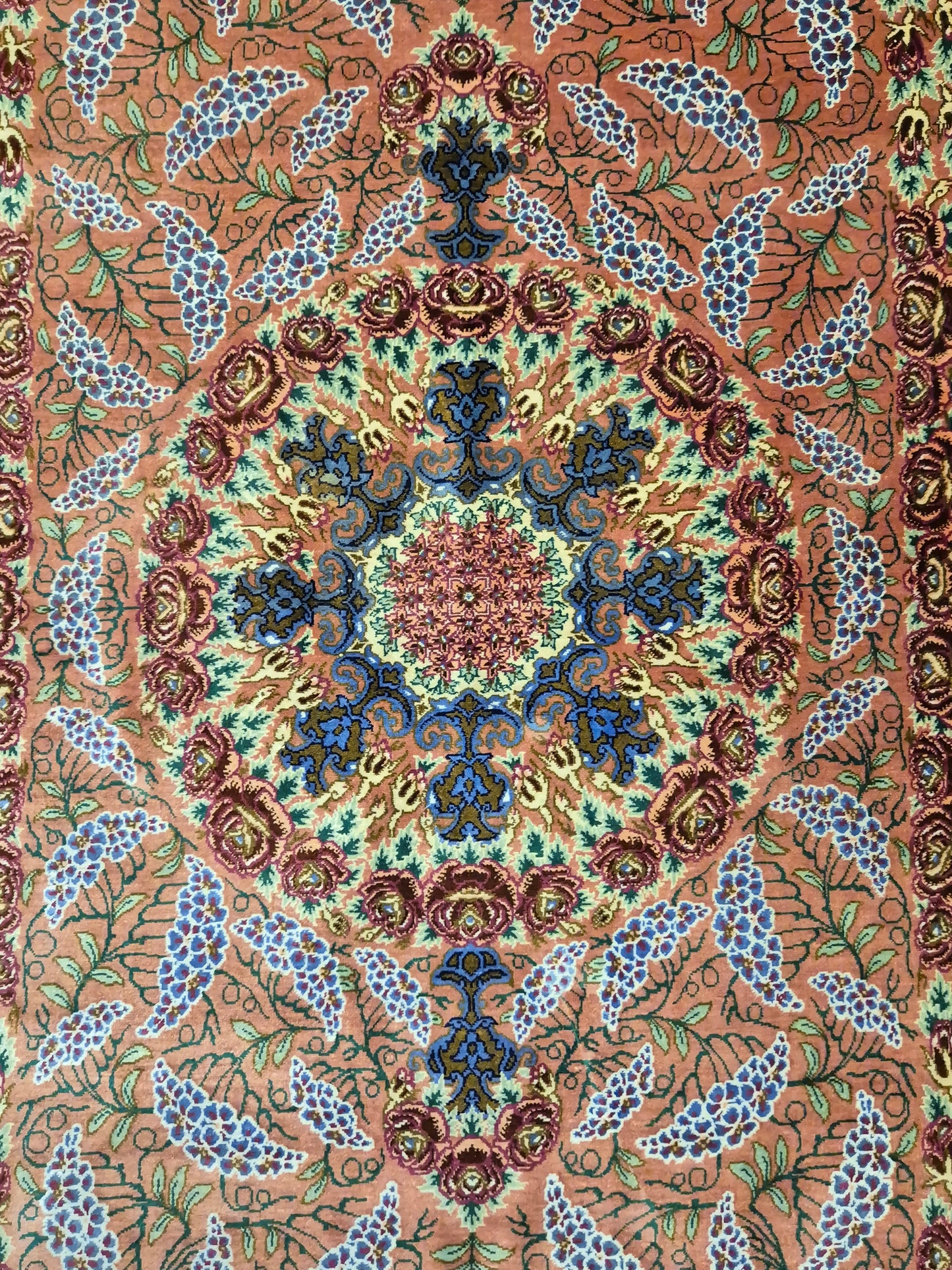 Ghom Seide Teppich Seide auf Seide signiert florales Medaillon