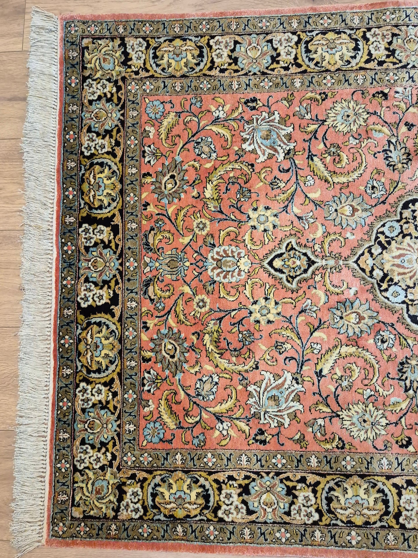 Ghom Seide Teppich Seide auf Seide florales Medaillon feine Knüpfung