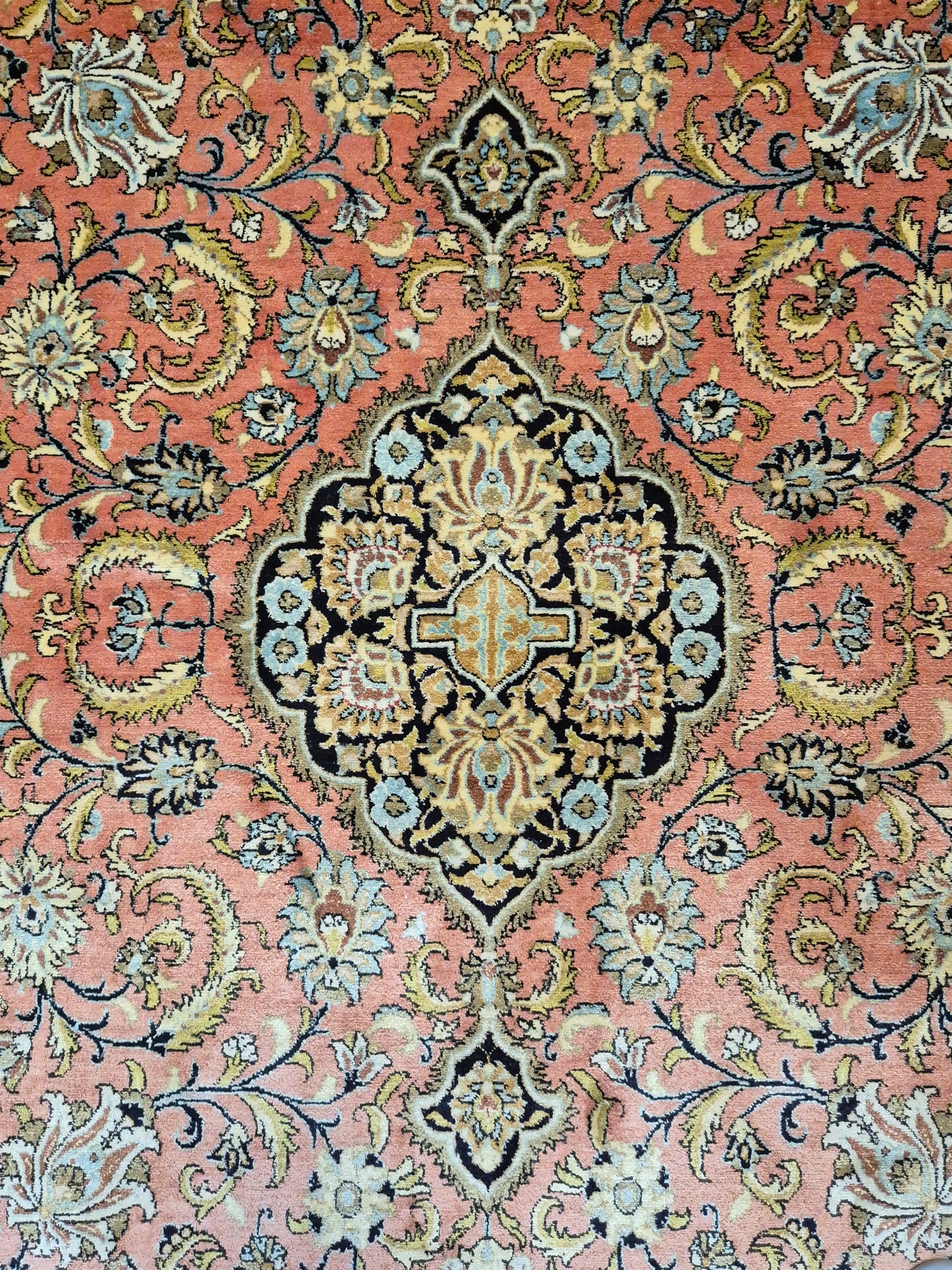 Ghom Seide Teppich Seide auf Seide florales Medaillon feine Knüpfung