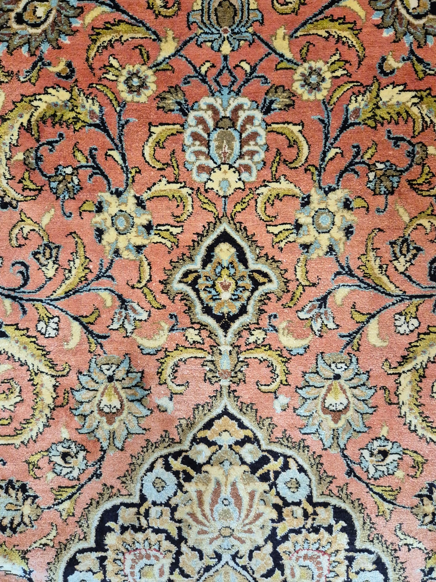 Ghom Seide Teppich Seide auf Seide florales Medaillon feine Knüpfung