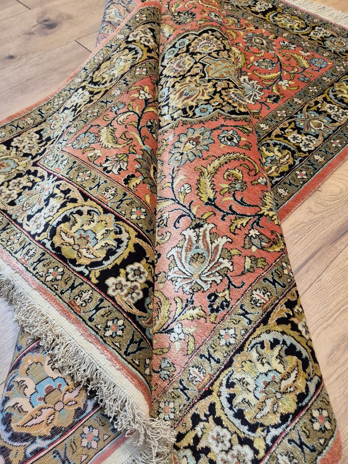 Ghom Seide Teppich Seide auf Seide florales Medaillon feine Knüpfung