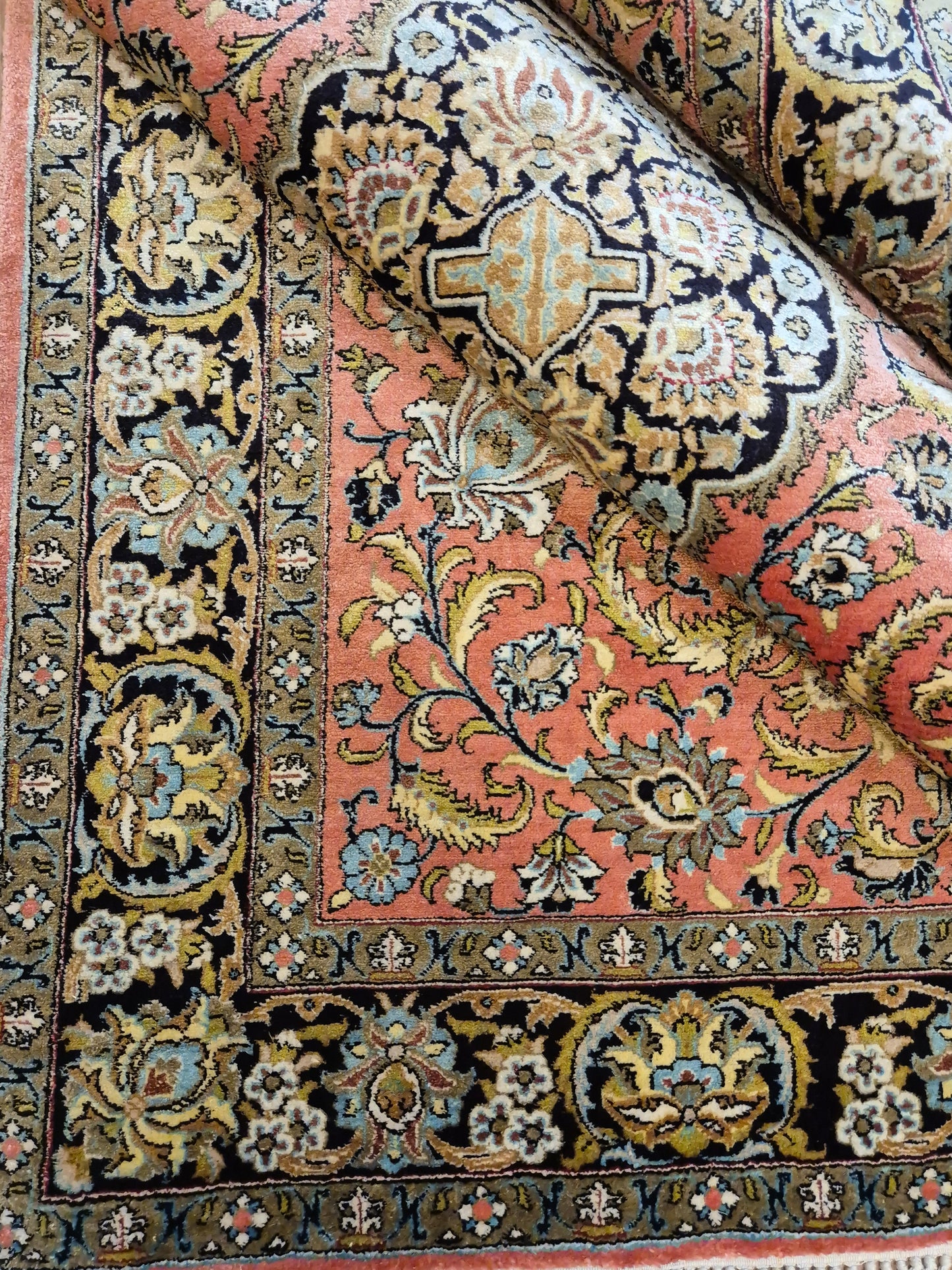 Ghom Seide Teppich Seide auf Seide florales Medaillon feine Knüpfung