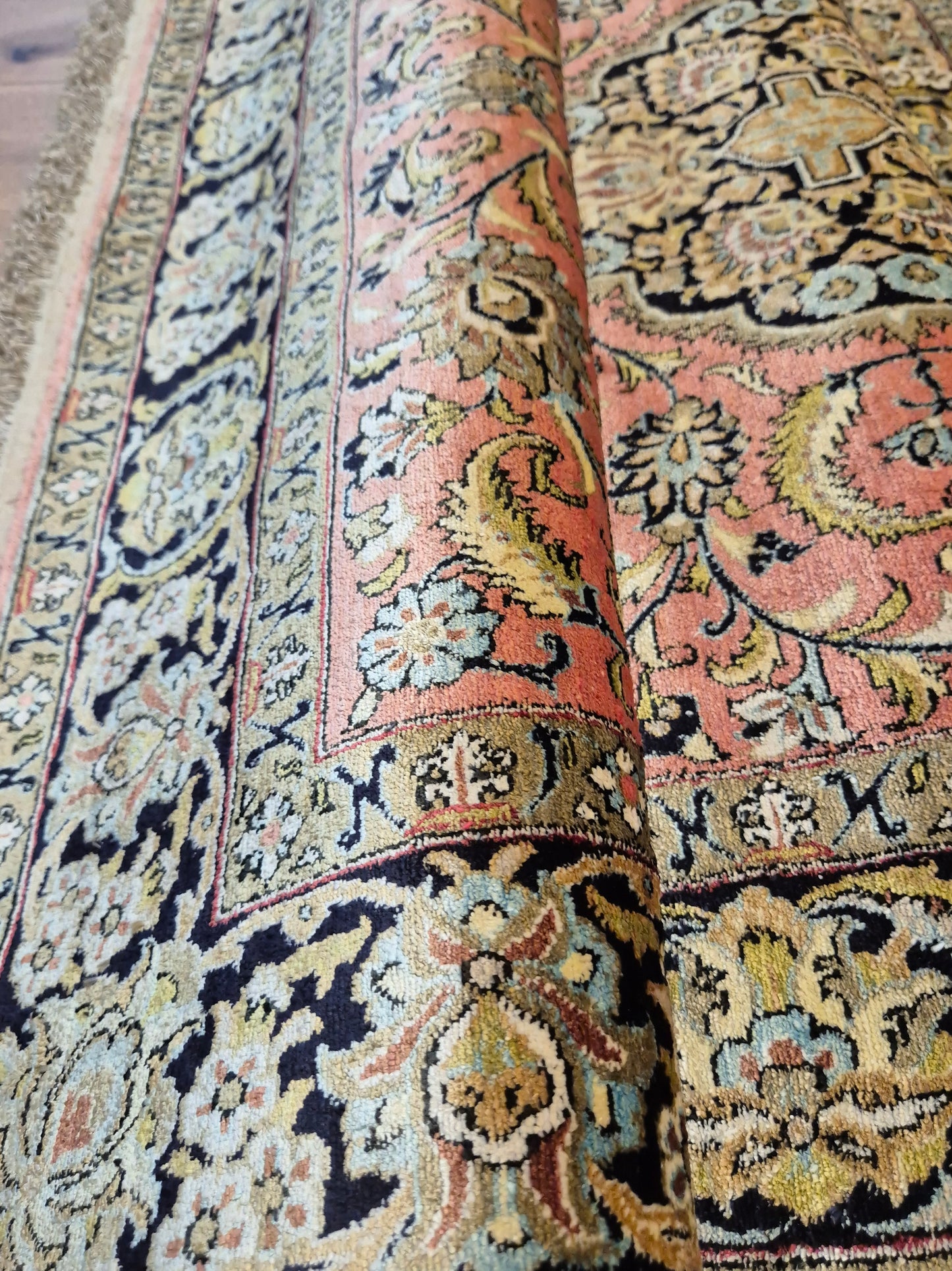 Ghom Seide Teppich Seide auf Seide florales Medaillon feine Knüpfung