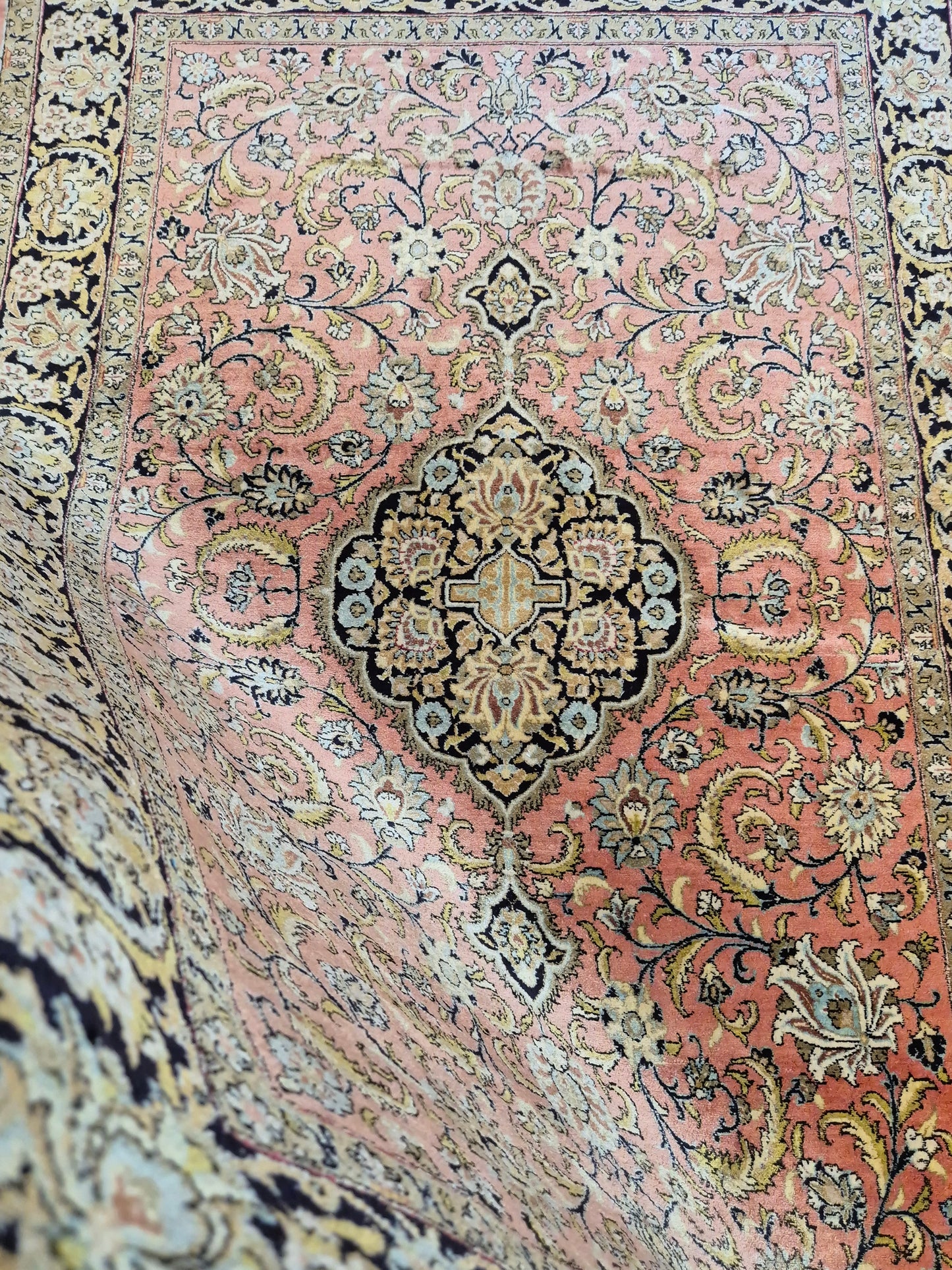 Ghom Seide Teppich Seide auf Seide florales Medaillon feine Knüpfung