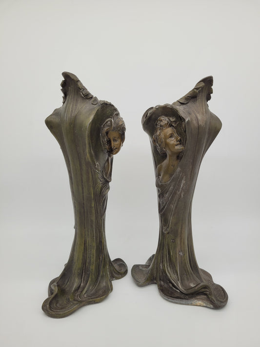Paar Bronze Vasen Blumenvasen im Jugendstil Art Nouveau Frauenmotive