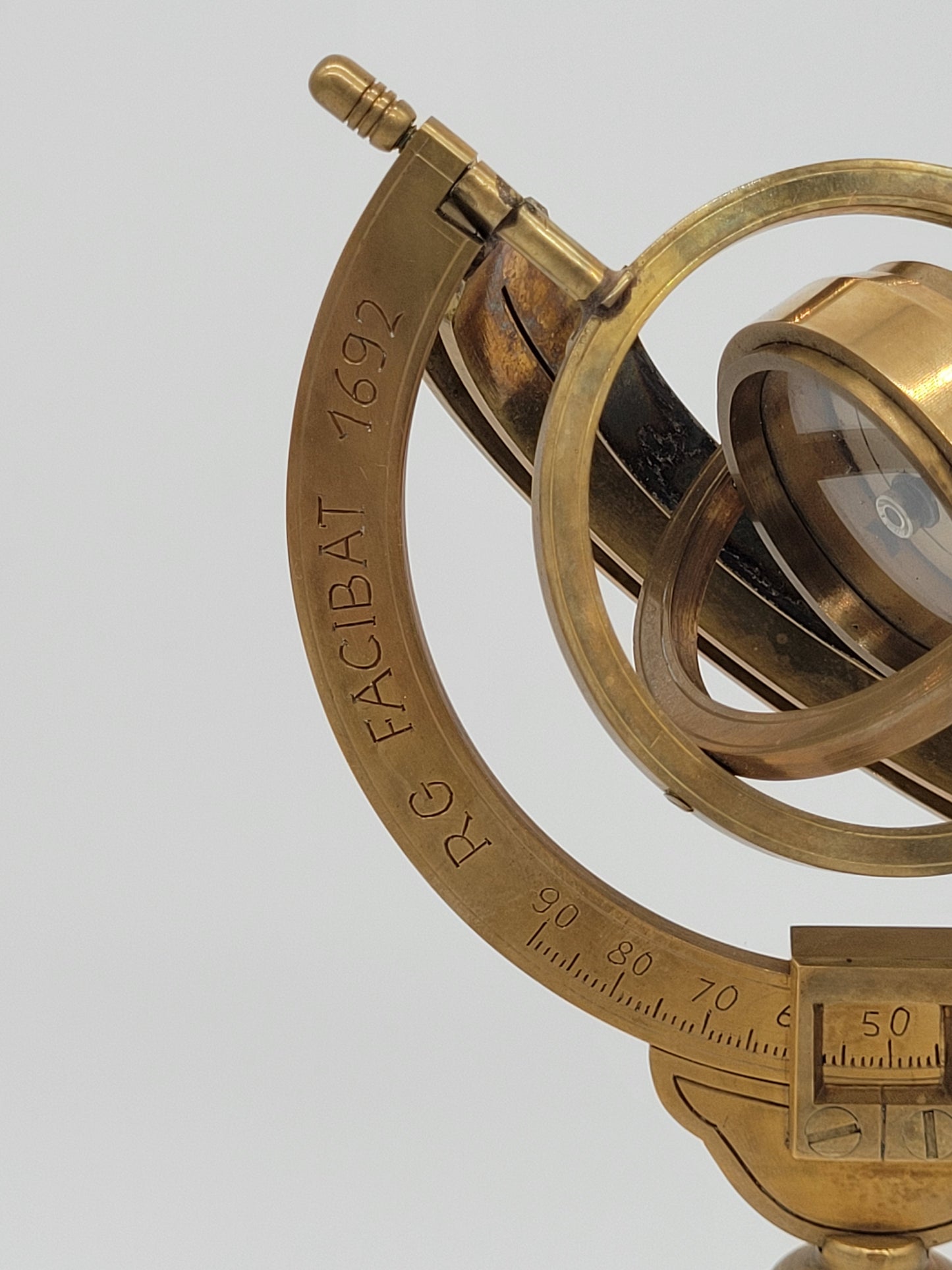 Messing Armillarsphäre Weltmaschine mit Kompass PG FACIBAT 1692 Vintage