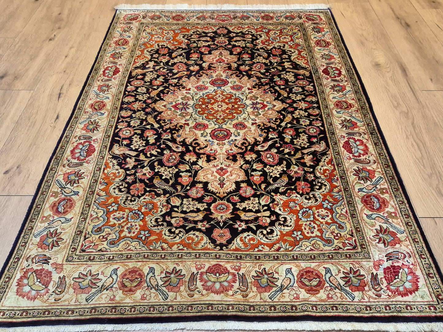 Ghom Seide Teppich Seide auf Seide florales Medaillon feine Knüpfung