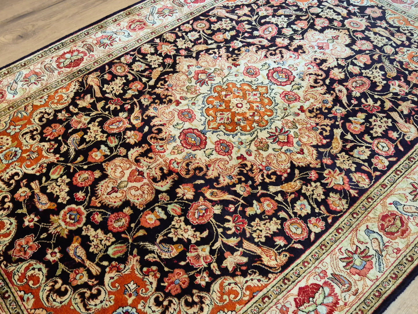 Ghom Seide Teppich Seide auf Seide florales Medaillon feine Knüpfung