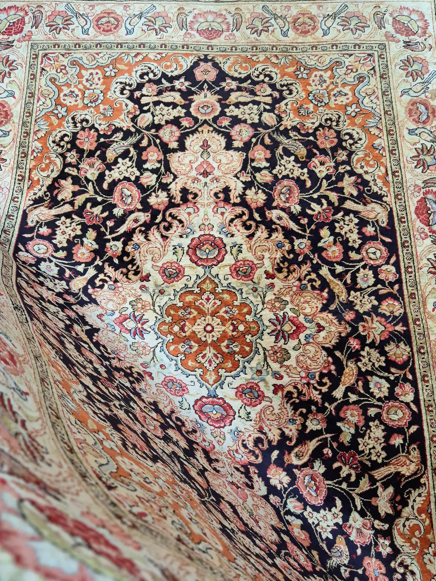 Ghom Seide Teppich Seide auf Seide florales Medaillon feine Knüpfung