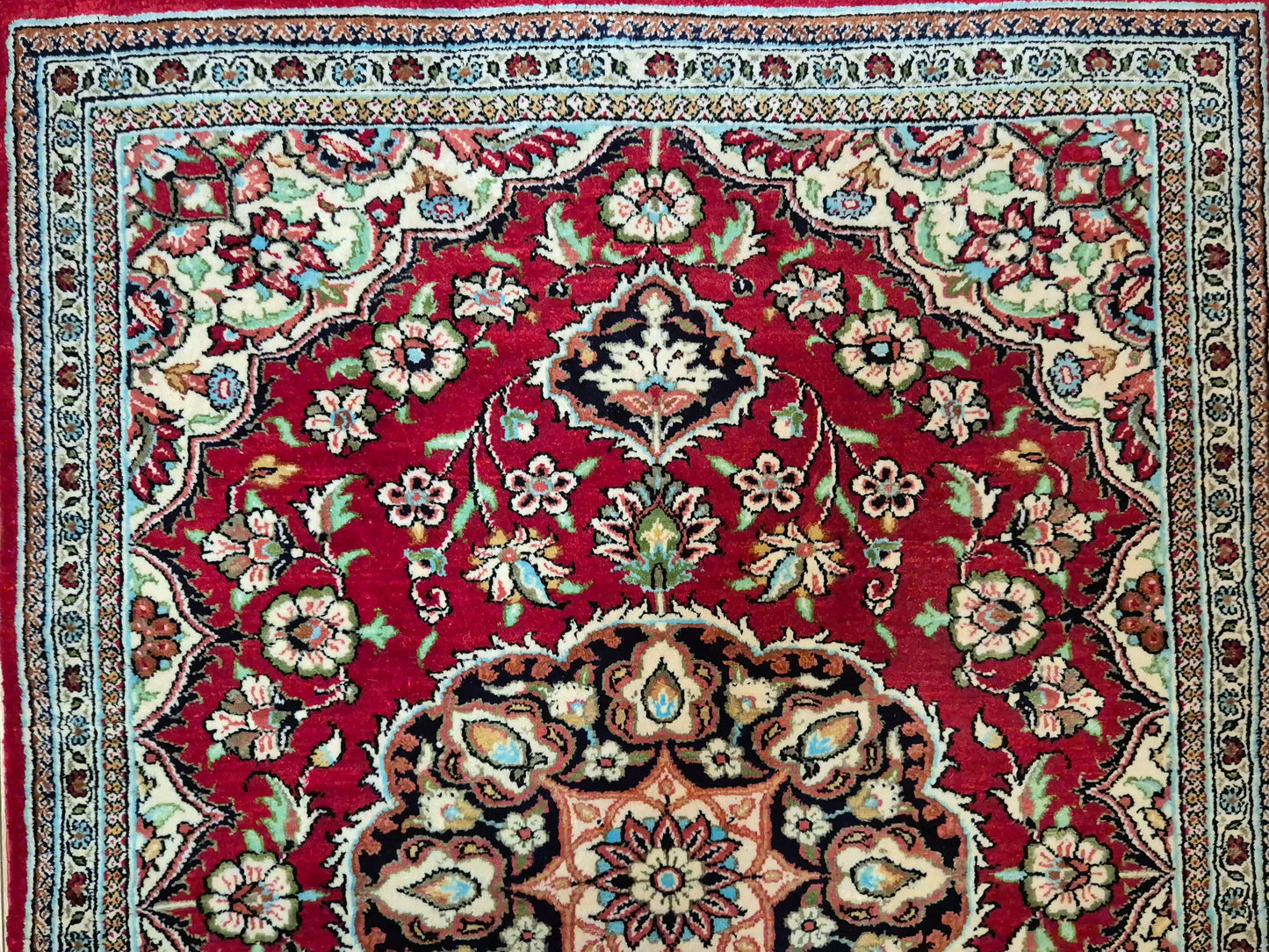 Ghom Seide Teppich Seide auf Seide Medaillon florales Muster