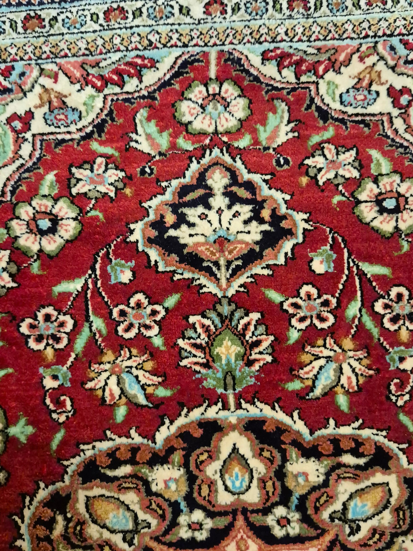 Ghom Seide Teppich Seide auf Seide Medaillon florales Muster