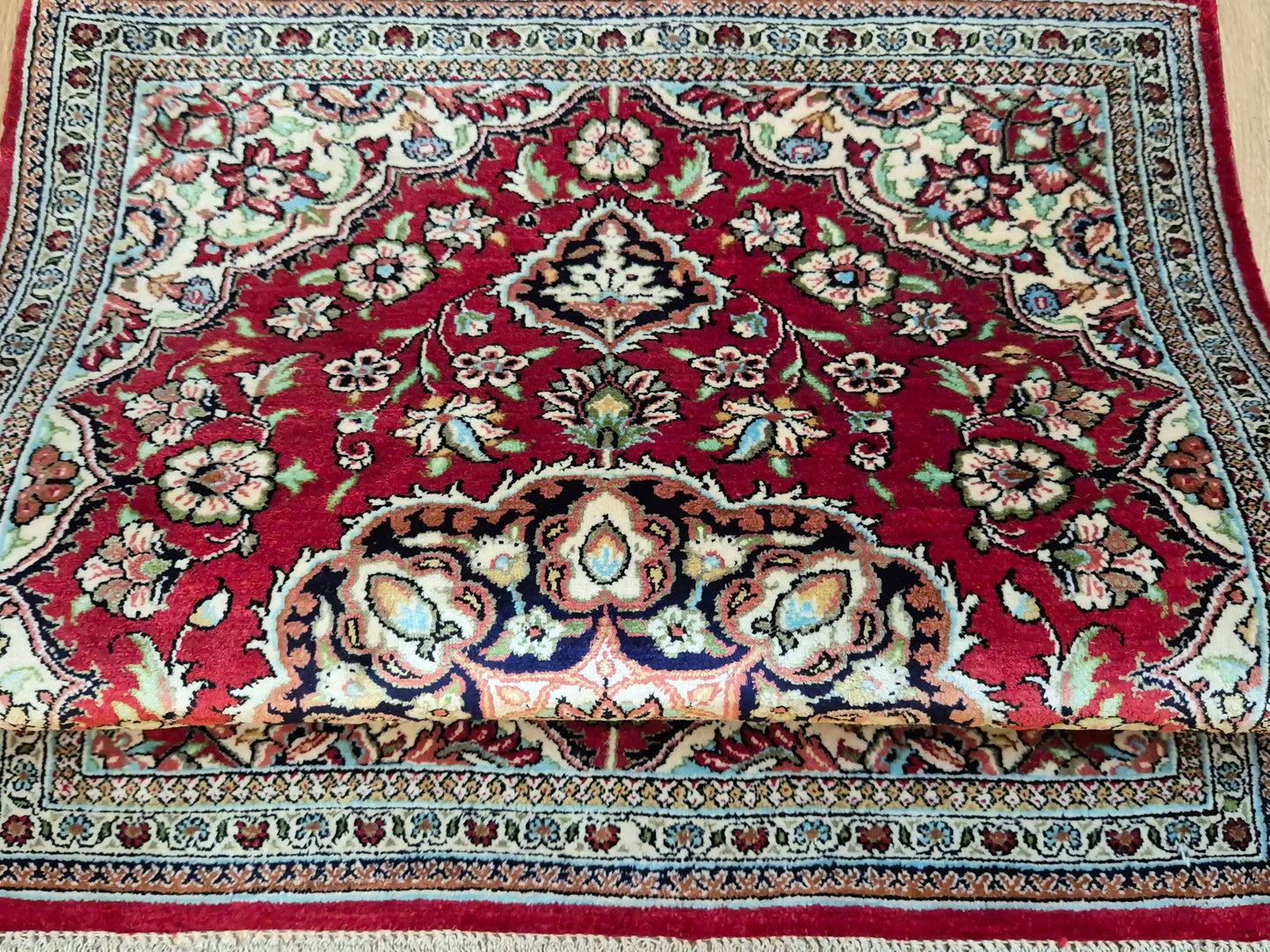 Ghom Seide Teppich Seide auf Seide Medaillon florales Muster